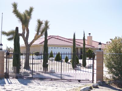 12069 Amarillo Rd, Phelan, CA, 92371
