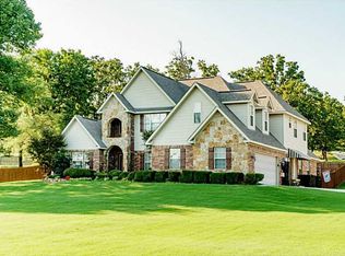 1515 River Overlook Loop, Van Buren, AR 72956