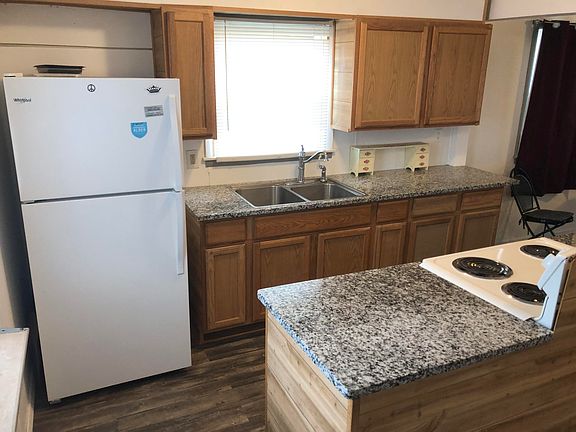 4th image of 1288 Parkway Dr