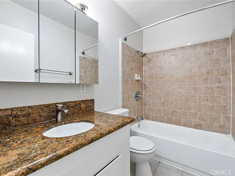 912 Gladys Ave #2 — Photo 10