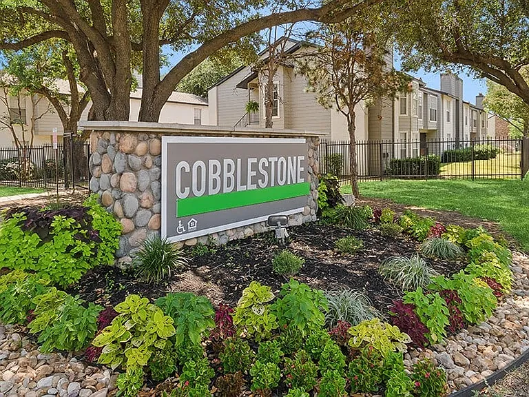 Cobblestone — Photo 32
