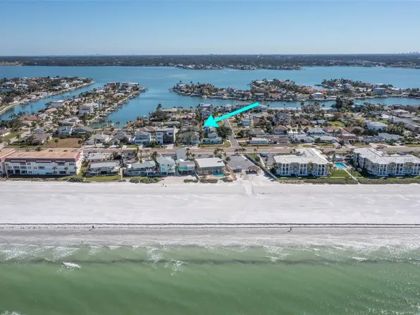 2710 Hibiscus Dr W, Belleair Beach, FL 33786