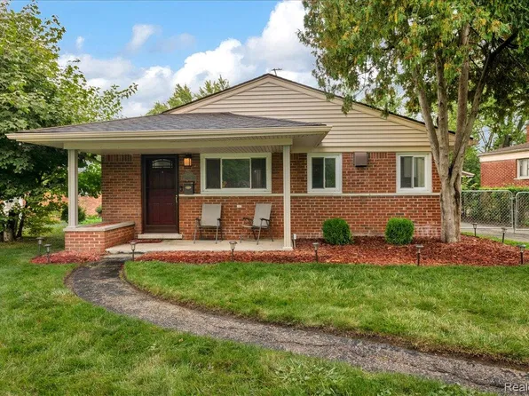 17319 Wiltshire Blvd, Southfield, MI 48076