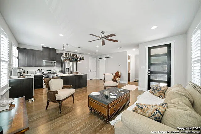 223 Claremont Ave #101 — Photo 11