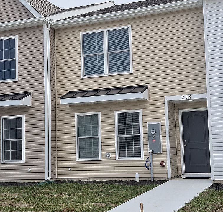 1st image of 239 Rojan Rd