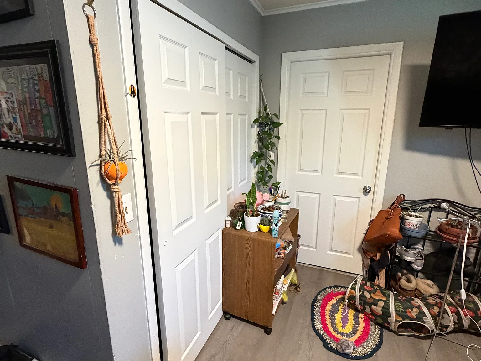 3 bed, 1000 sqft, $2,000 — Photo 3