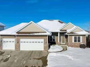 1505 Centennial Pkwy, Waunakee, WI 53597