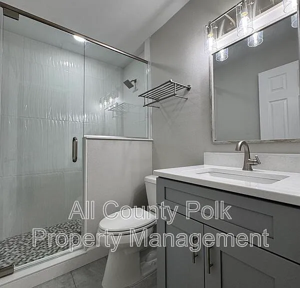 2255 E Helen Cir — Photo 17