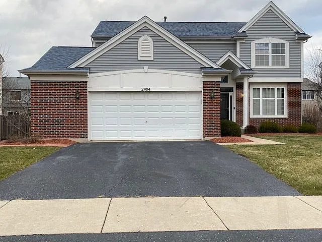2904 Aberdeen Dr — Photo 1