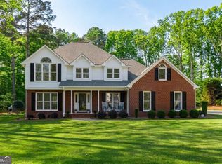 1031 Derby Ln, Bogart, GA