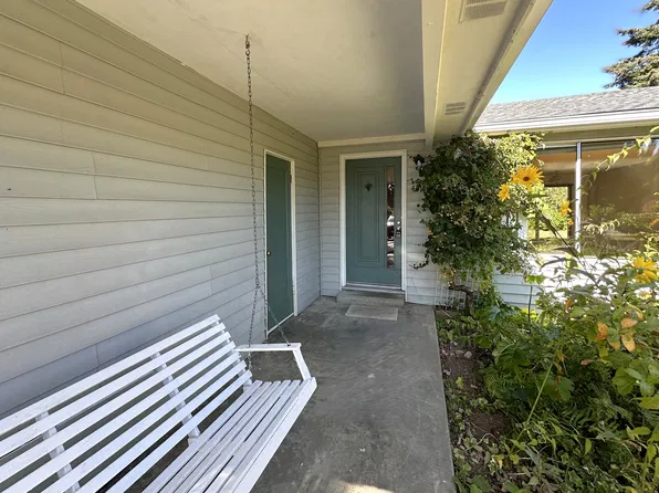 4217 191st St SW, Lynnwood, WA 98036