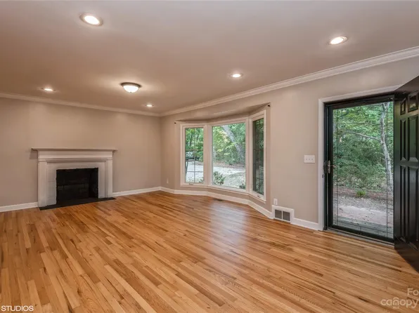 175 Mimosa Rd, Columbus, NC 28722