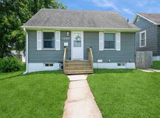 1267 18th Ave SW, Cedar Rapids, IA 52404