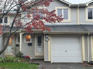 30 Bujold Ct, Ottawa, ON K2L 3N5