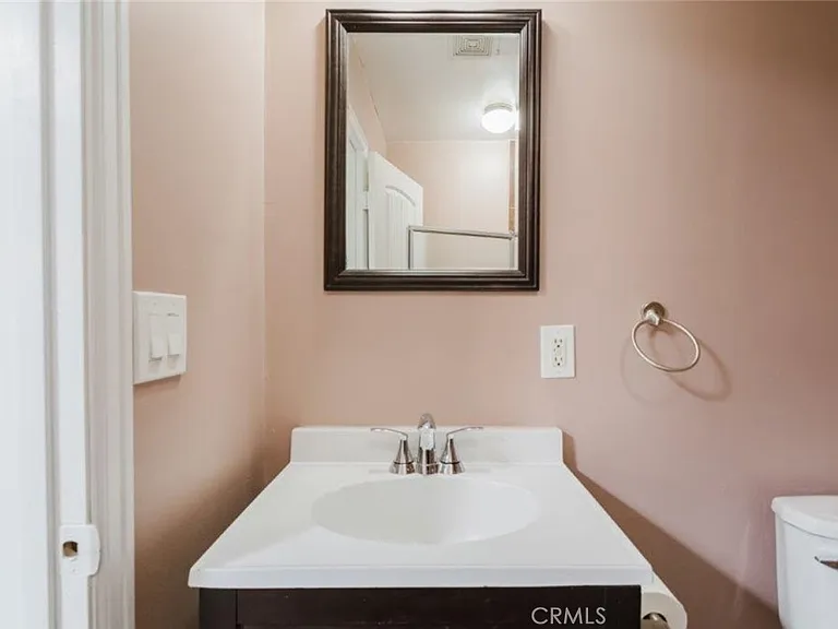 6609 Camellia Ave — Photo 25