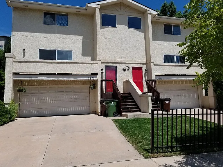 2534 W Pikes Peak Ave — Photo 3