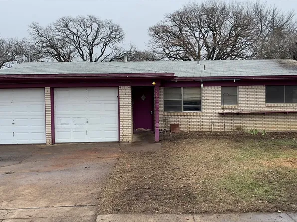928 Jerry Ln, Bedford, TX 76022