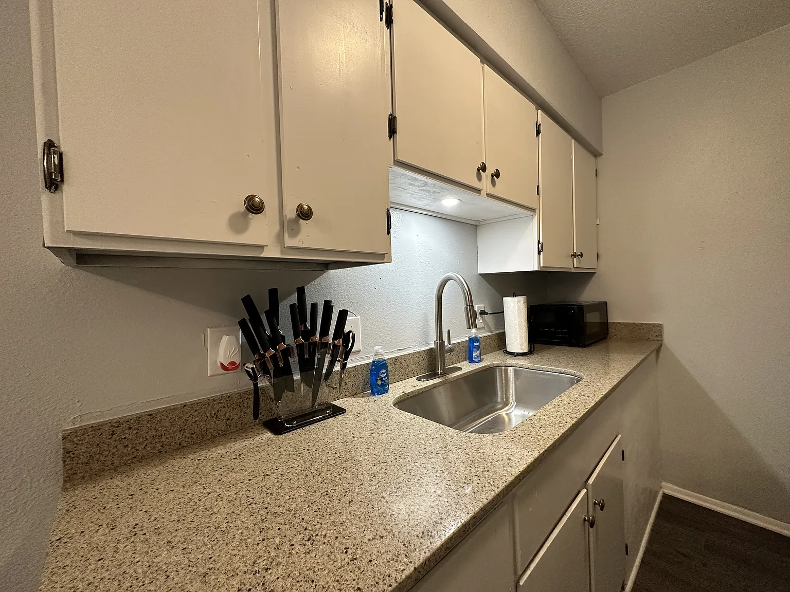 3801 Elizabeth Street - 3 — Photo 3