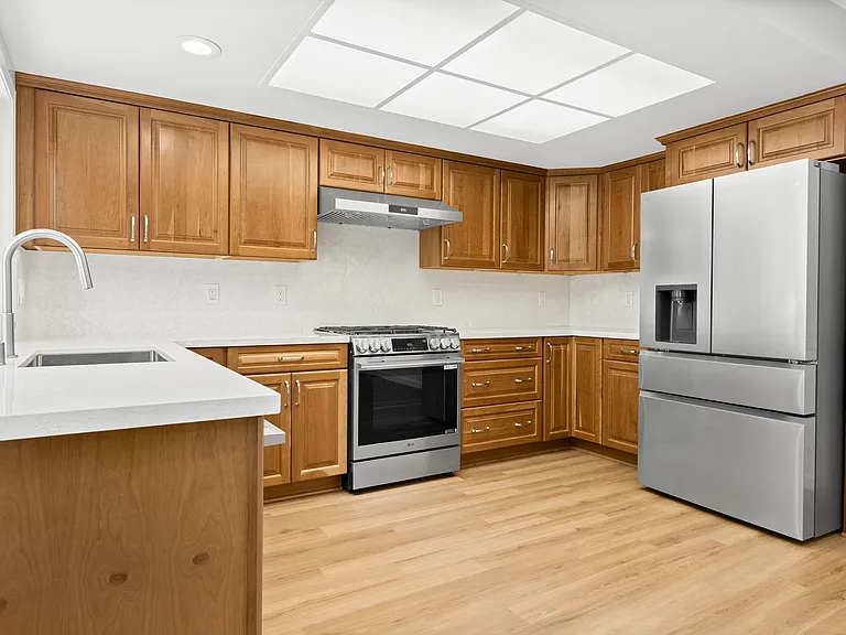 35047 Clover St — Photo 3