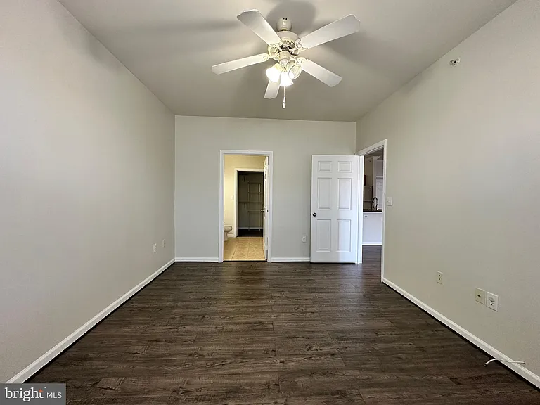 12925 Centre Park Cir #405 — Photo 10