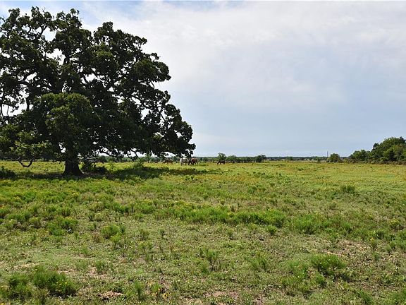 3rd image of 2450 NE County Road 3016