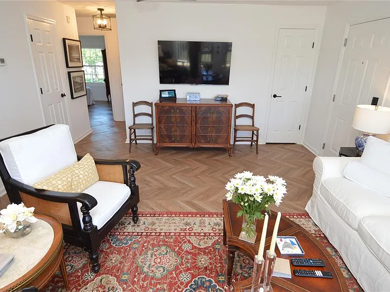 5048 Beach Dr SE #F — Photo 21