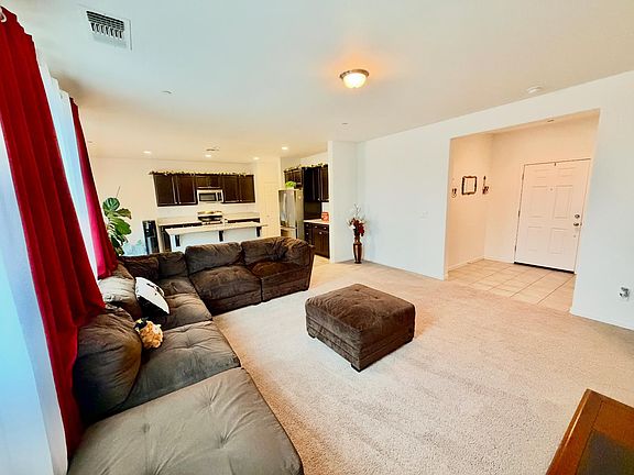 4th image of 1425 Tevin Way