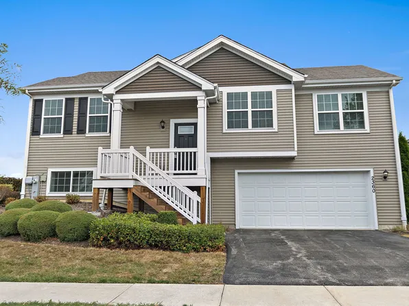 2360 Upland Rd #2267, Pingree Grove, IL 60140