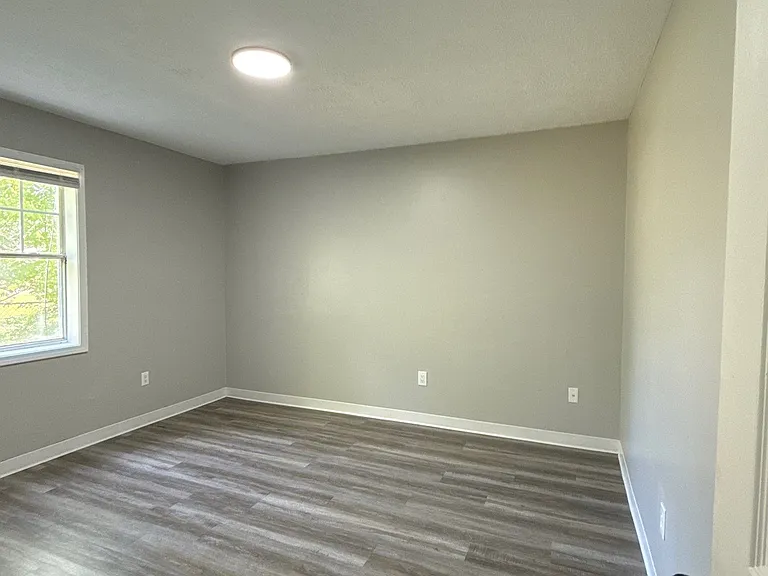1258 Fairground Rd — Photo 3