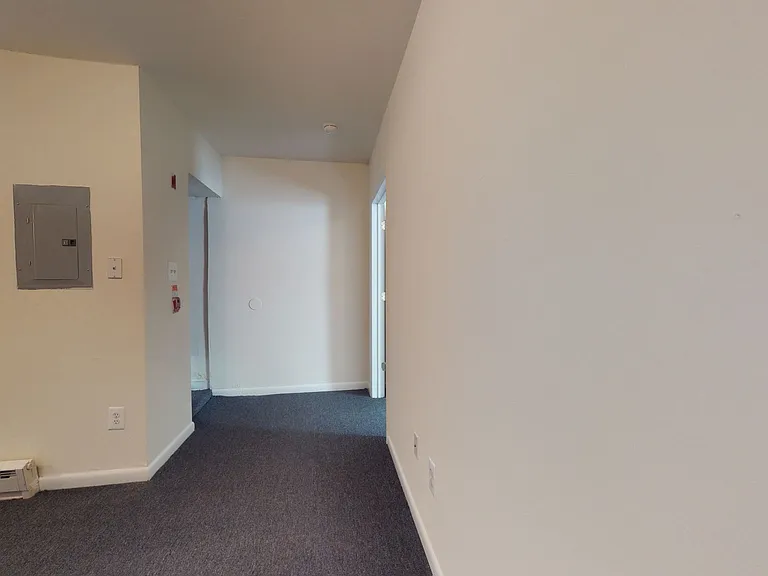 Marlton Manor Apartments — Photo 22