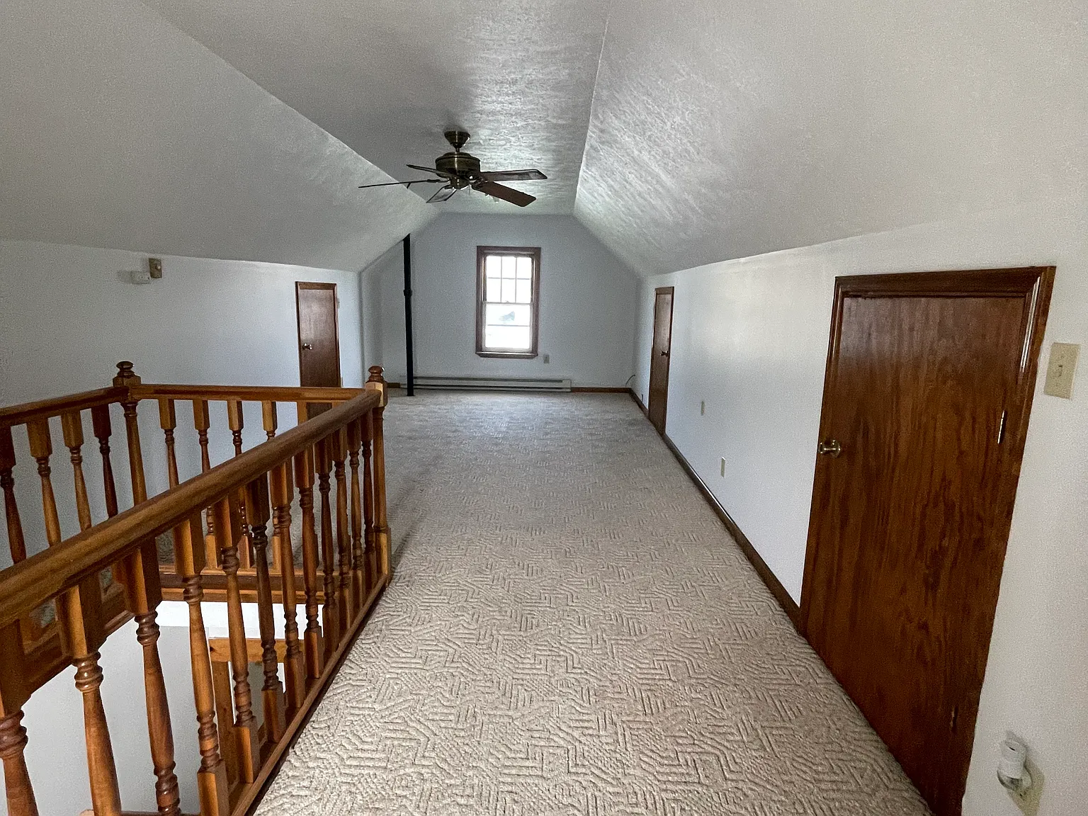 3 bed, 824 sqft, $1,500 — Photo 4