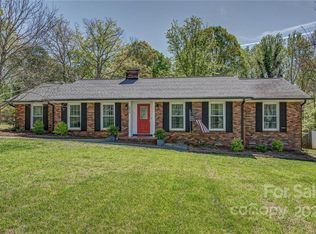 3808 Edgewater Rd, Gastonia, NC 28056