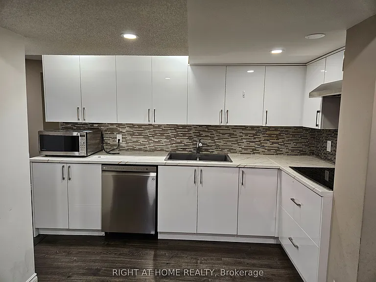 56 McCallum Dr #BASEMENT — Photo 6