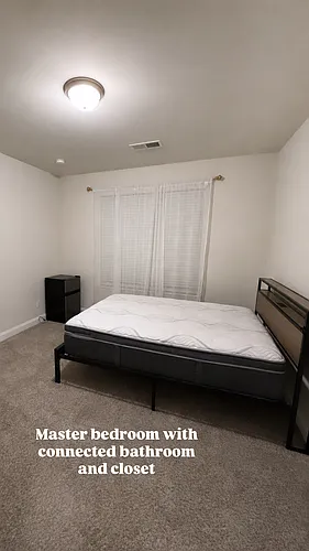 428 Deveron Dr Photo 1