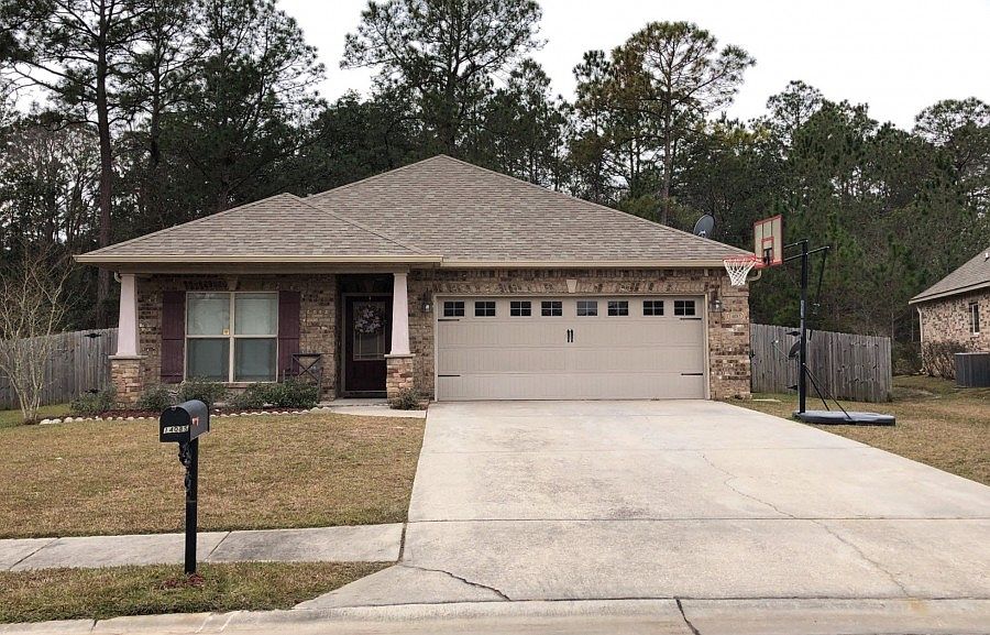 1st image of 14085 Fox Hill Dr