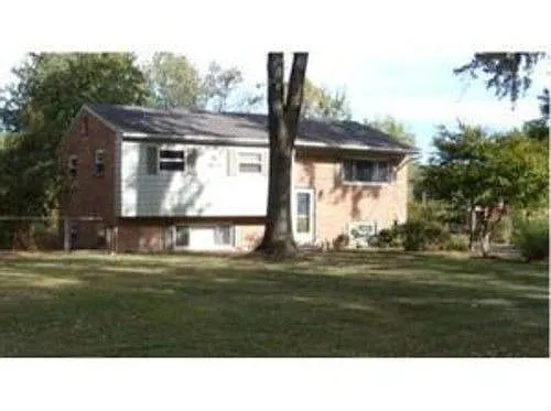 5740 Hilltop Way photo 1