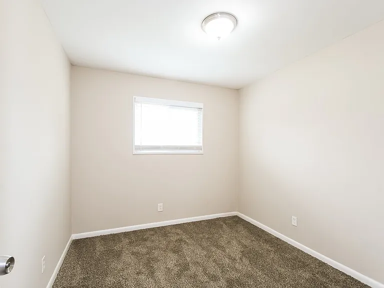 1230 Acredale Dr — Photo 13