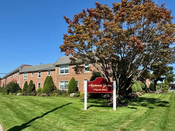 124 Park Avenue S #3R, Rockville Centre, NY 11570