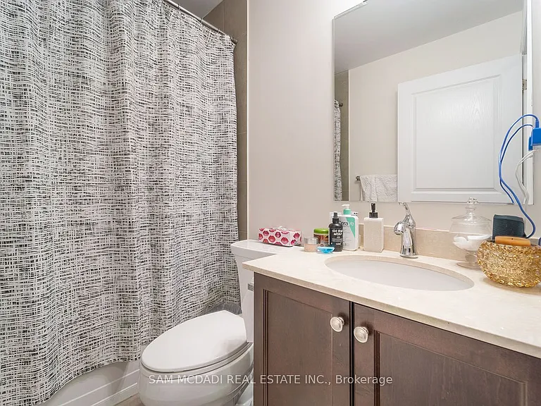 3170 Erin Mills Pkwy #234 — Photo 2