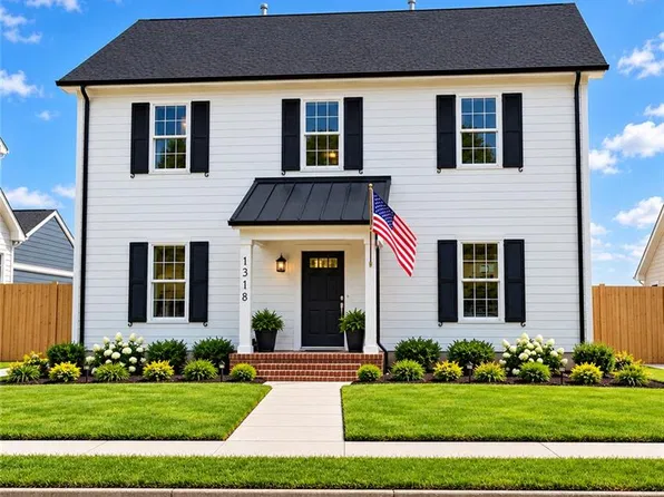 1318 Bainbridge Blvd, Chesapeake, VA 23324