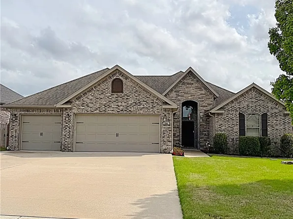 206 Deere Run Dr, Cave Springs, AR 72718