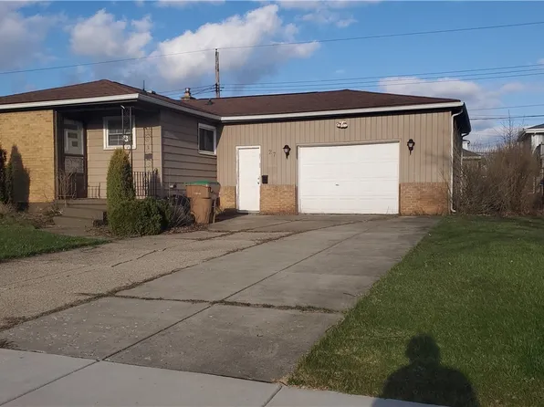 27 Lemoine Ave, Cheektowaga, NY 14227