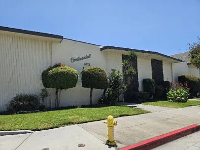 12522 Paramount Blvd #6 — Photo 2
