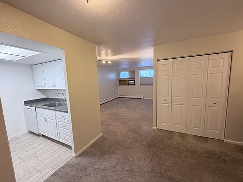 1150 Golden Cir Photo 1