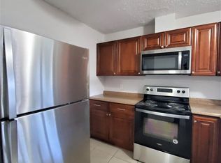 2189 Sunshine Blvd APT A, Naples, FL 34116