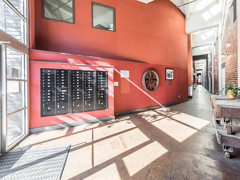 Trolley Lofts — Photo 4
