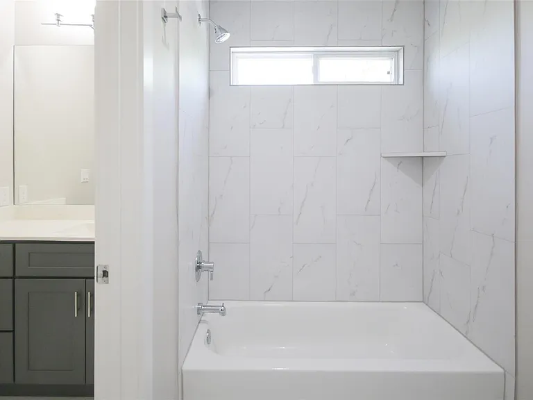 5113 Hershe St #B — Photo 23