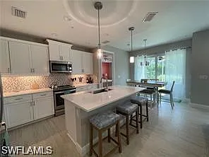 2 bed, 2.0 bath, 1467 sqft, $6,500 — Photo 2