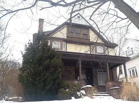 901 Lake Ave #1