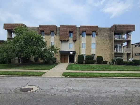 3101 Valerie Arms Dr APT 3A, Dayton, OH 45405